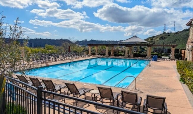 Building Photo - 2702 Escala Cir