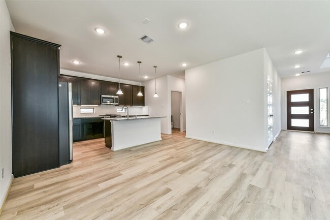 Foto del edificio - 4211 Sternside Ln