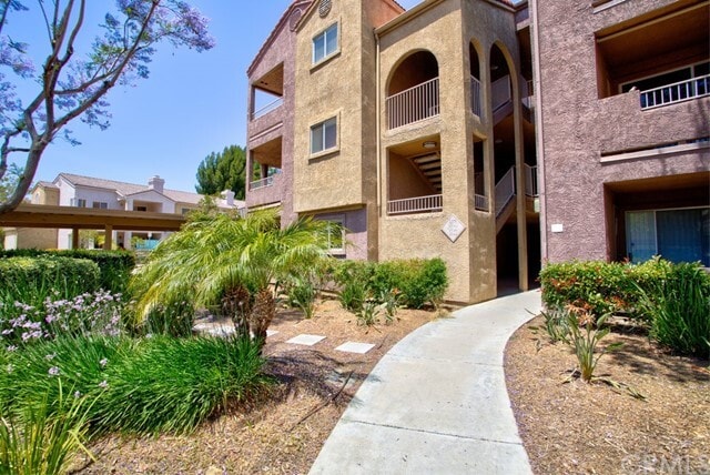 Building Photo - 2275 Del Mar Way
