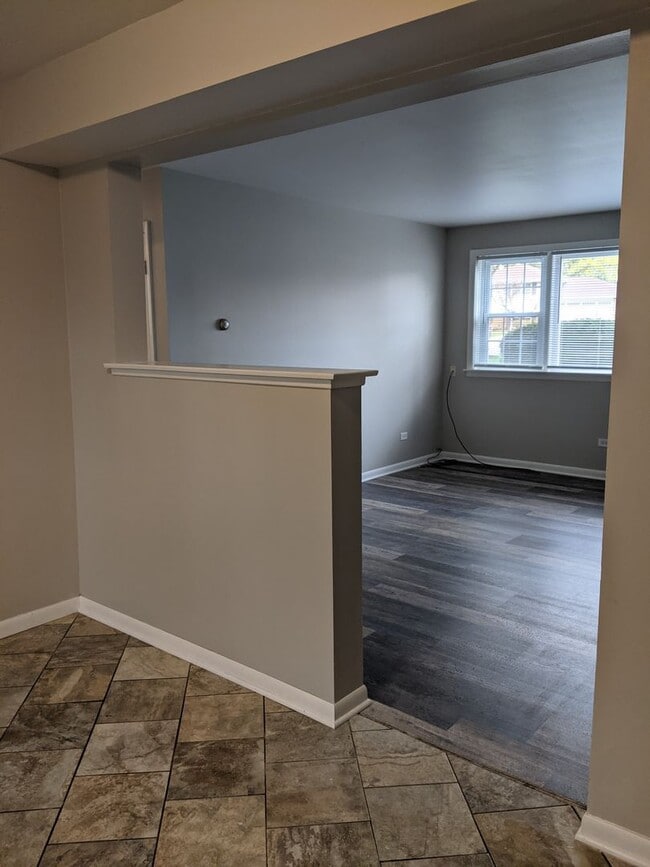 Building Photo - 620 Kungs Way