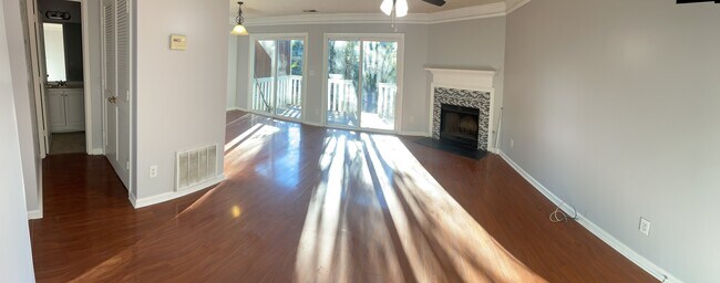 family room - 3682 Regency Park Dr