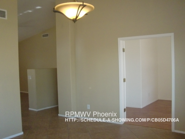 Building Photo - 13485 W Statler St