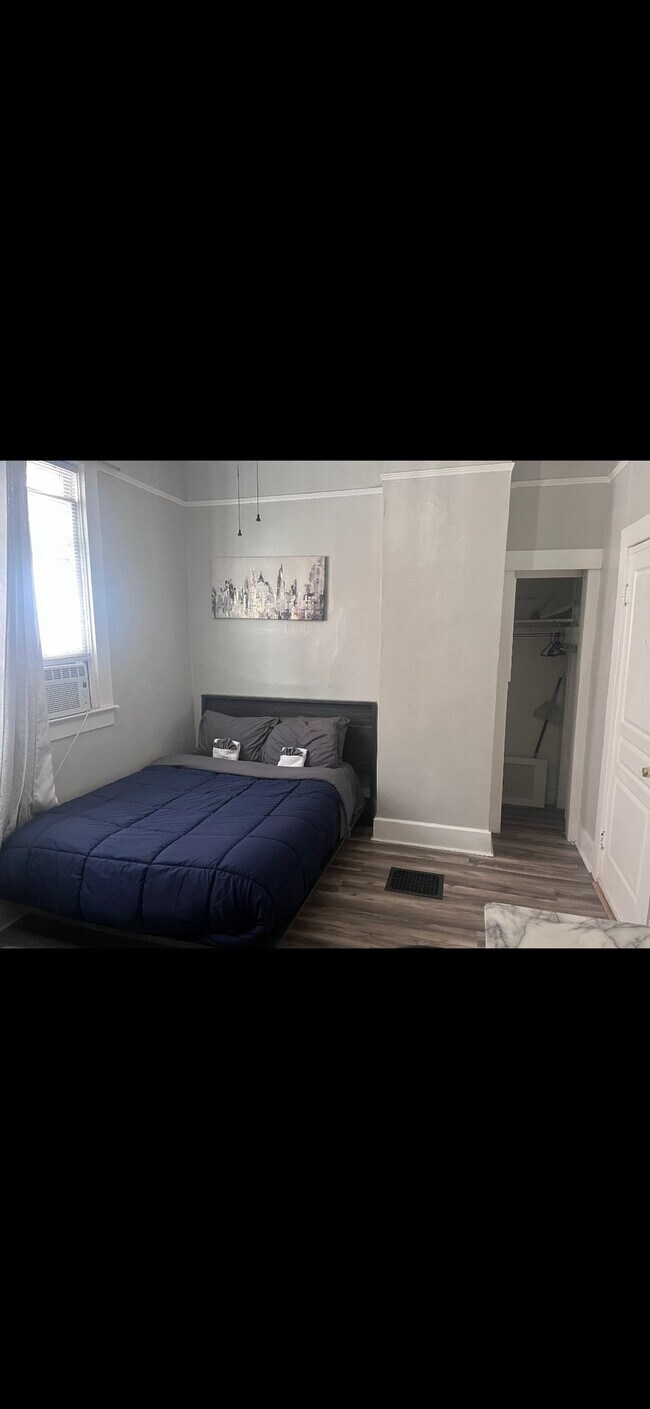 Foto del edificio - 608 N Nevada Ave
