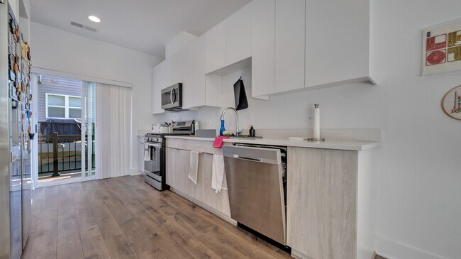 Foto del edificio - 5511 South Dakota Ave NE