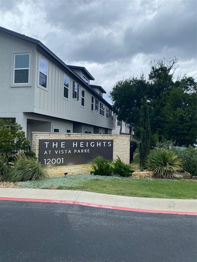 Building Photo - 12001 Vista Parke Dr