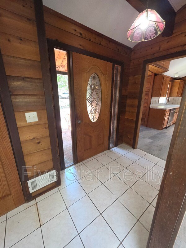 Foto del edificio - 14975 Chattering Pines Rd