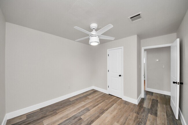 Foto del edificio - 5903 Belneath St