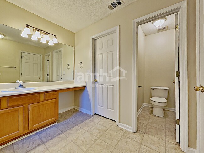 Foto del edificio - 4457 Grove Dr NW