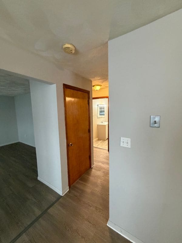 Building Photo - 44 Young Ave