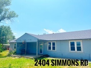 Building Photo - 2404 Simmons Rd