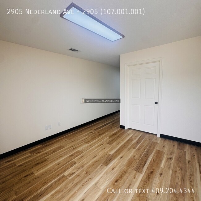 Foto del edificio - 2905 Nederland Ave