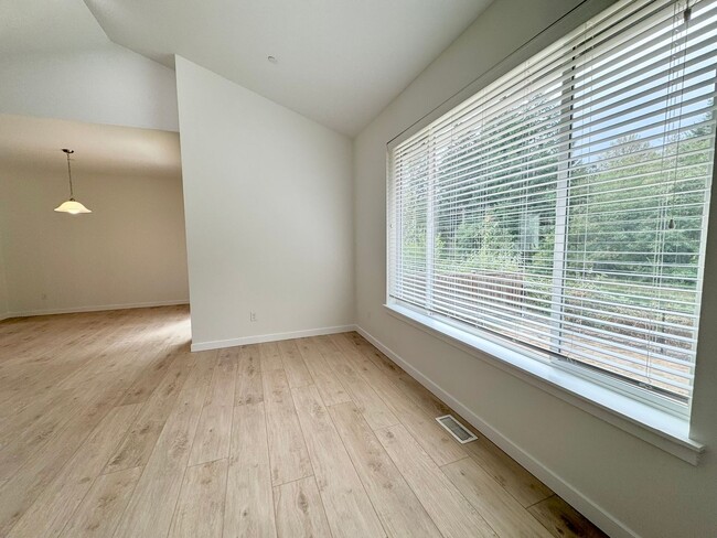 Building Photo - 1729 Cyrene Dr NW