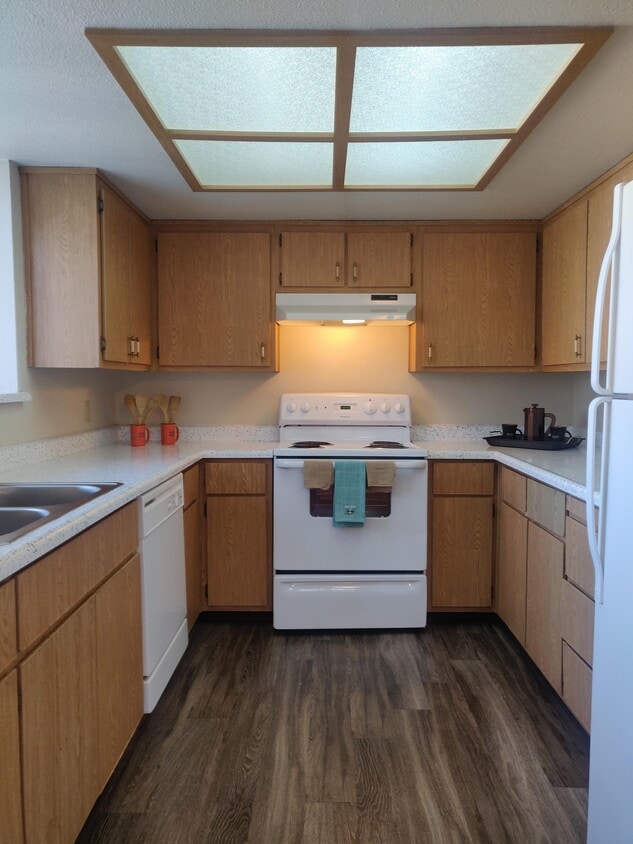 The Springs Apartments Fresno Ca Apartments Com