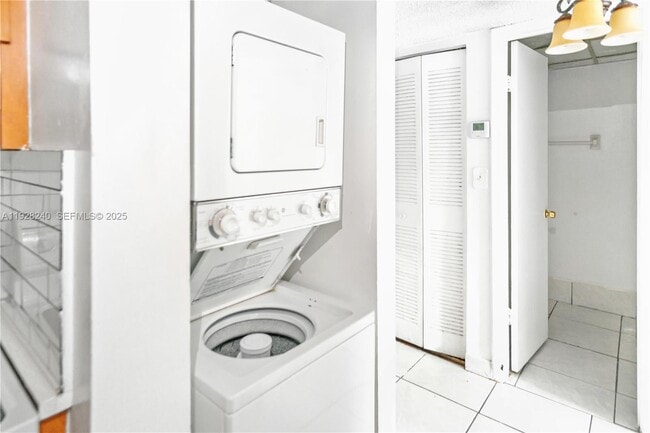 Foto del edificio - 10000 NW 80th Ct