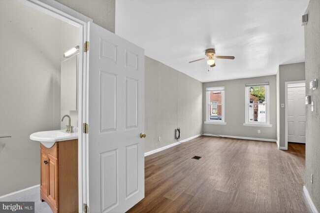 Foto del edificio - 3121 Agate St