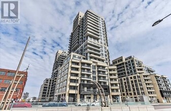 Building Photo - 9201 Yonge St