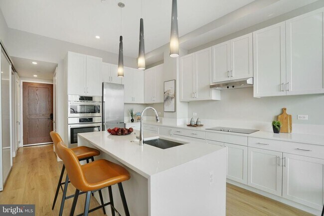 Foto del edificio - 801 N Fairfax St