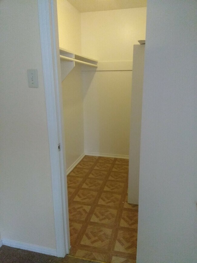Building Photo - Unit #2