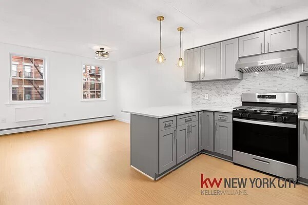 Foto principal - East 117th Street