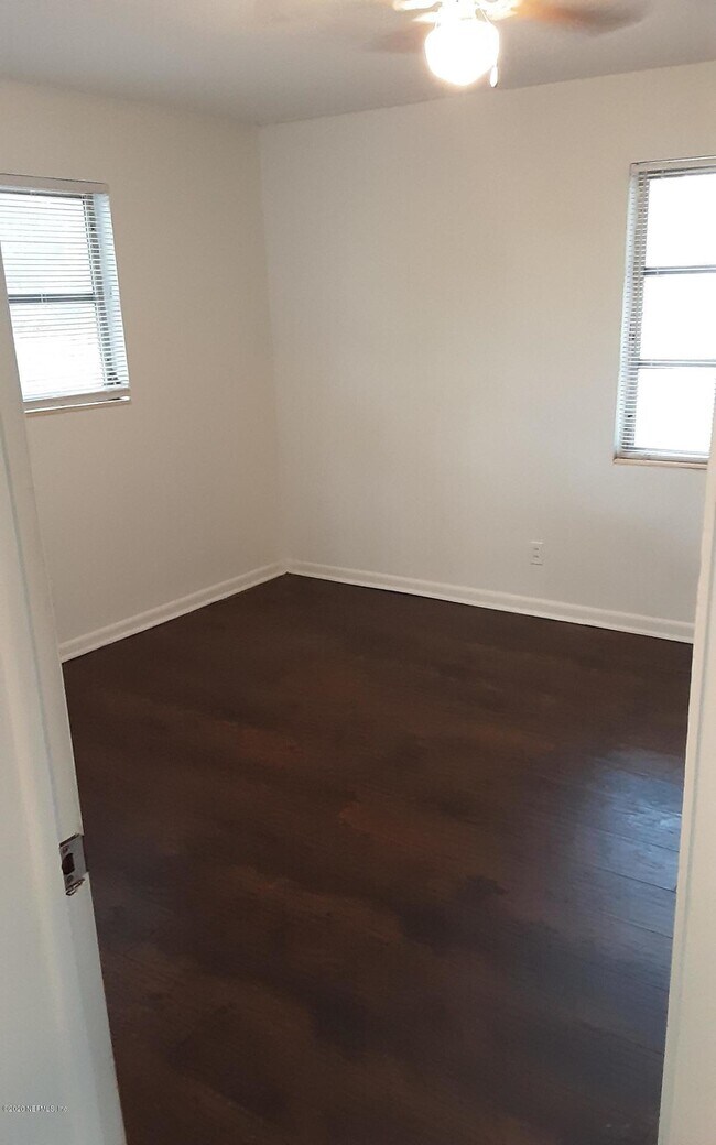 Building Photo - 6710 Buttontree Ct