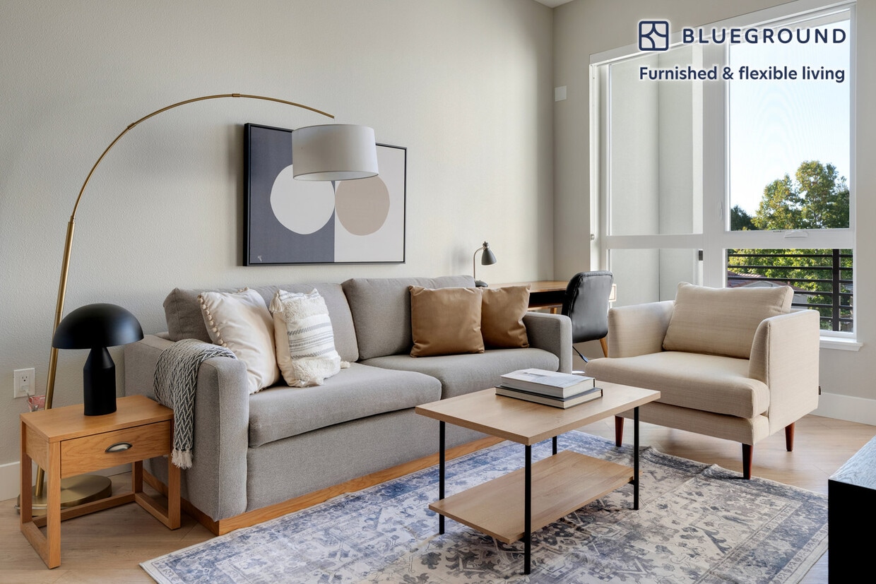 Foto principal - 555 E Evelyn Ave