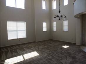 Building Photo - 5623 Wedgefield St