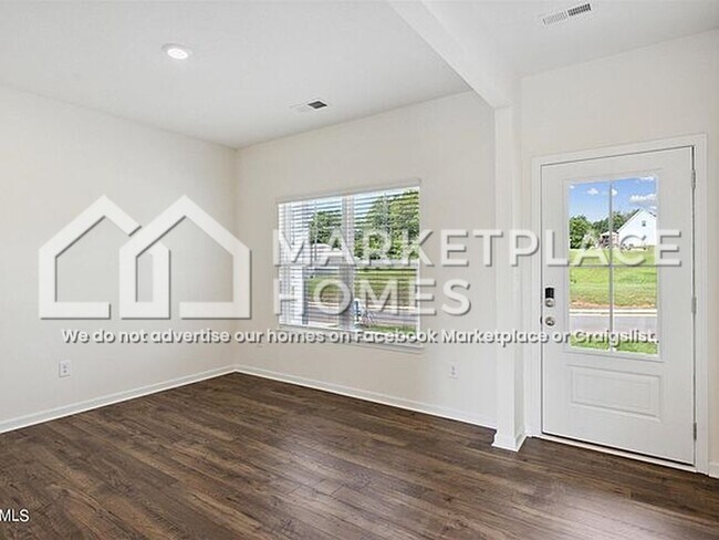 Foto del edificio - 1675 Pebblestone Ct