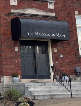 Building Photo - Manors On Main