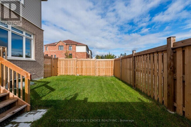 Building Photo - 35 Greer St