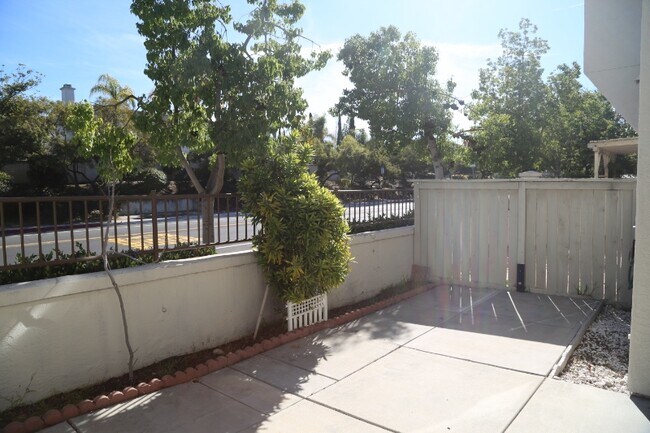 Foto del edificio - 11844 Scripps Creek Dr