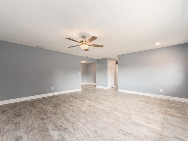 Building Photo - 682 Druid Park Dr W