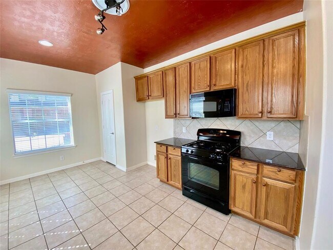 Building Photo - 8906 Keymill Dr