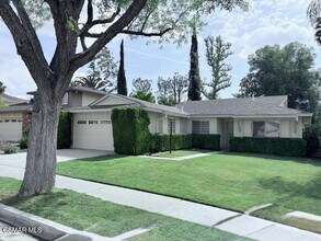 Building Photo - 5780 Lake Lindero Dr