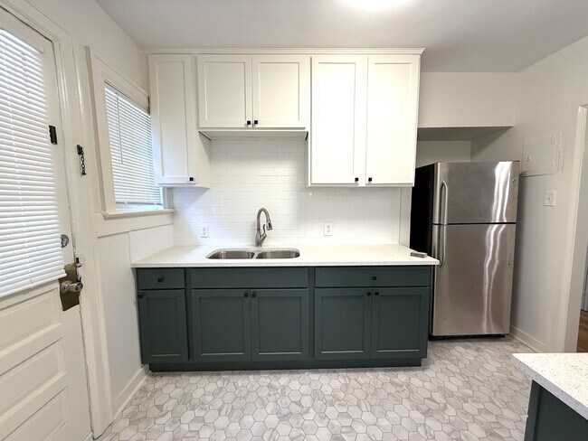 Foto del edificio - 807 E Edgemont Ave