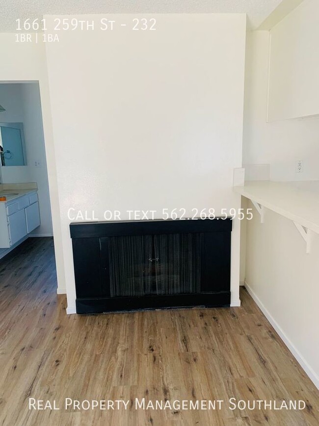 Foto del edificio - 1 Bedroom/ 1 Bath Spacious Apartment in Ha...