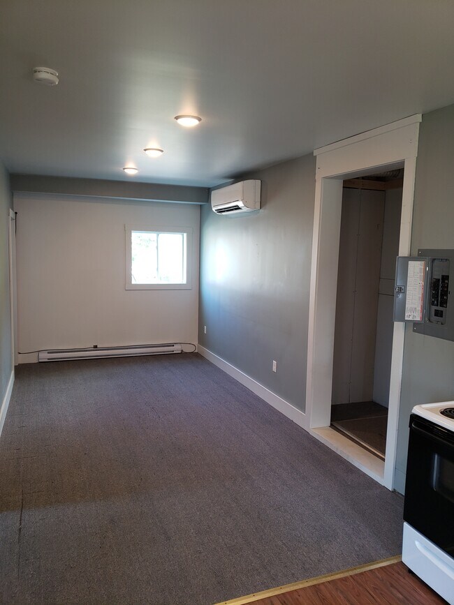 Sala de estar - 66 Maple Ave