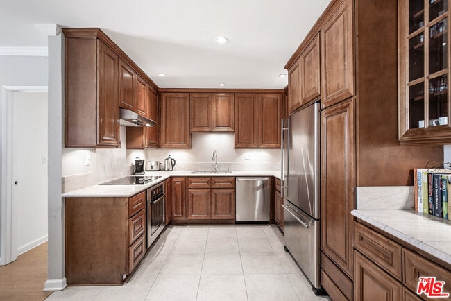 Building Photo - 1351 N Crescent Heights Blvd