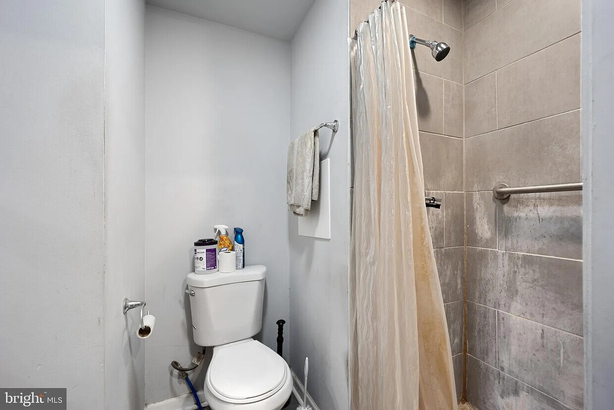 Foto principal - 1610 Dyre St