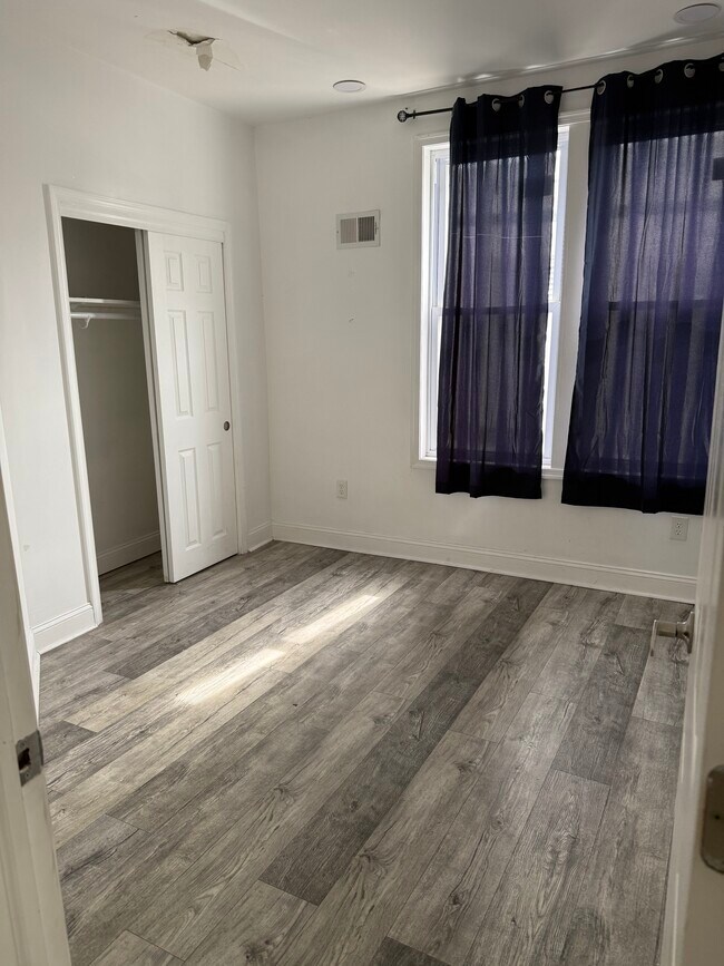 Foto del edificio - 4500 N Carlisle St