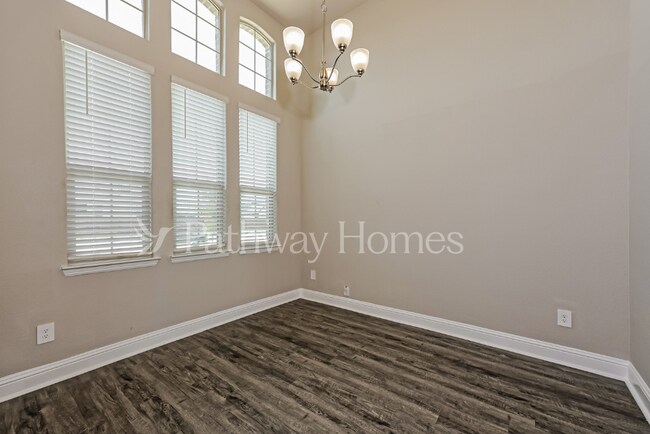 Foto del edificio - 838 Poppie Ln