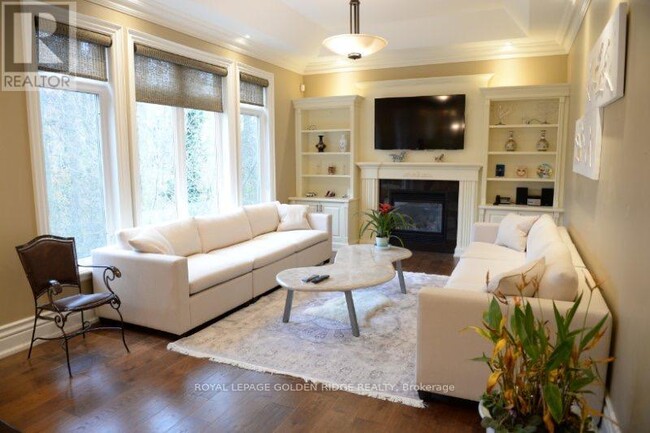 Photo du bâtiment - 1376 Acton Crescent