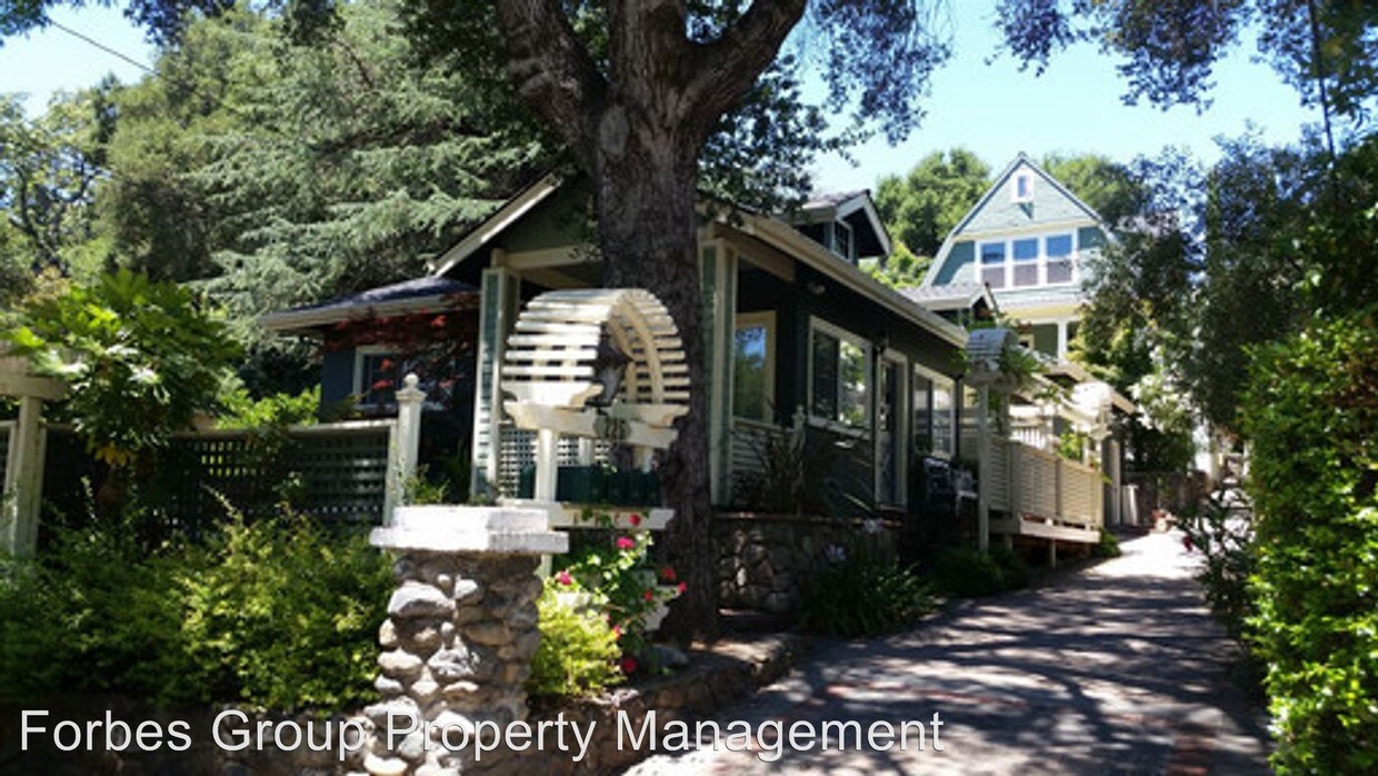 Primary Photo - 1 br, 1 bath Apartment - 225 Massol Ave