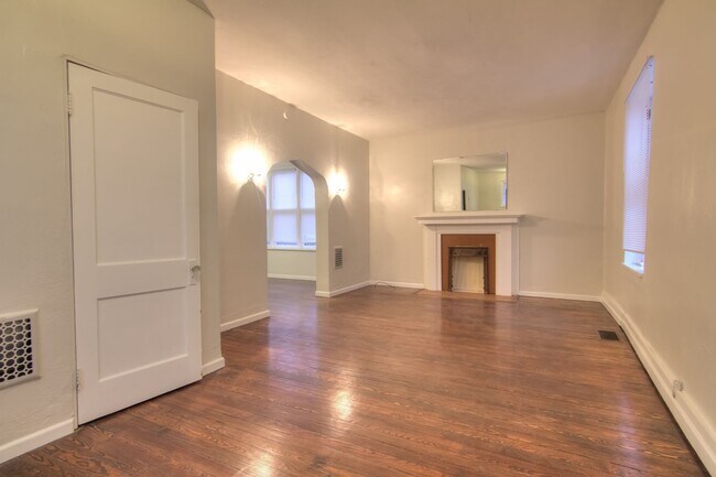 Foto del edificio - 3640 Gustine Ave