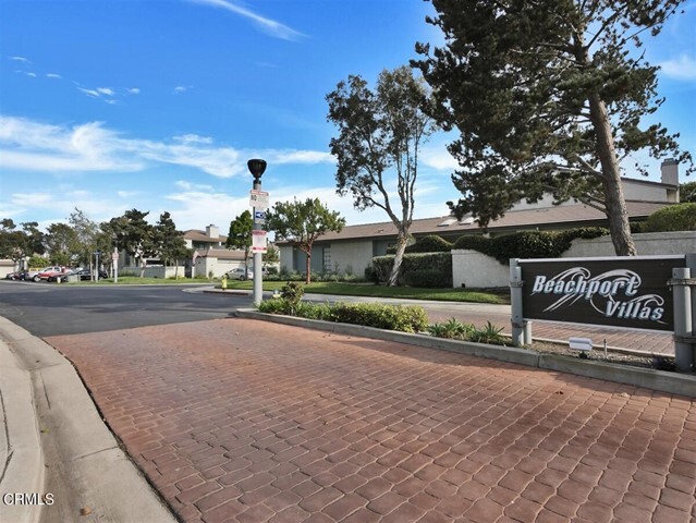 Primary Photo - 667 Beachport Dr
