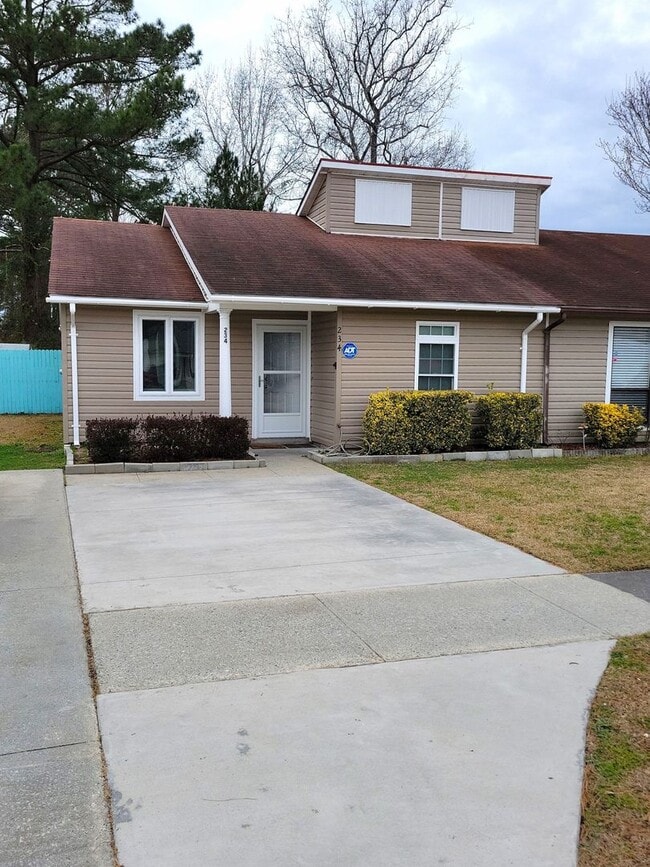 Building Photo - 234 Webb Blvd