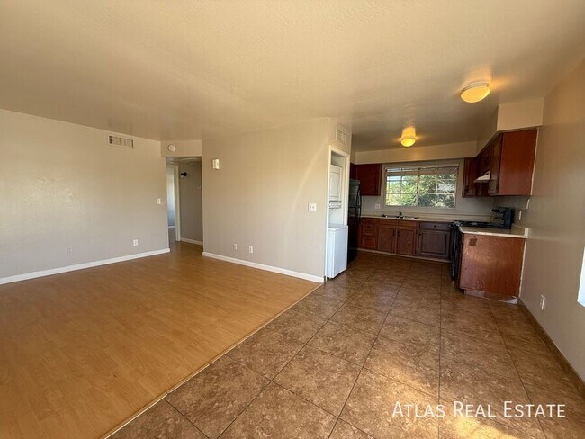 Foto del edificio - 58 N May