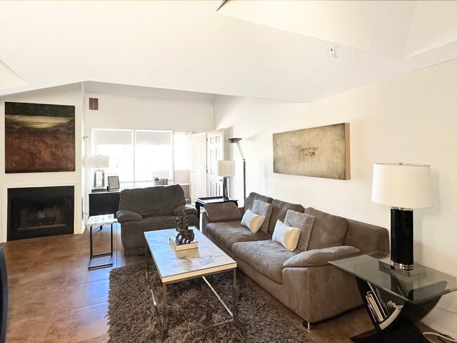 Photo - 1211 N Miller Rd Apartment