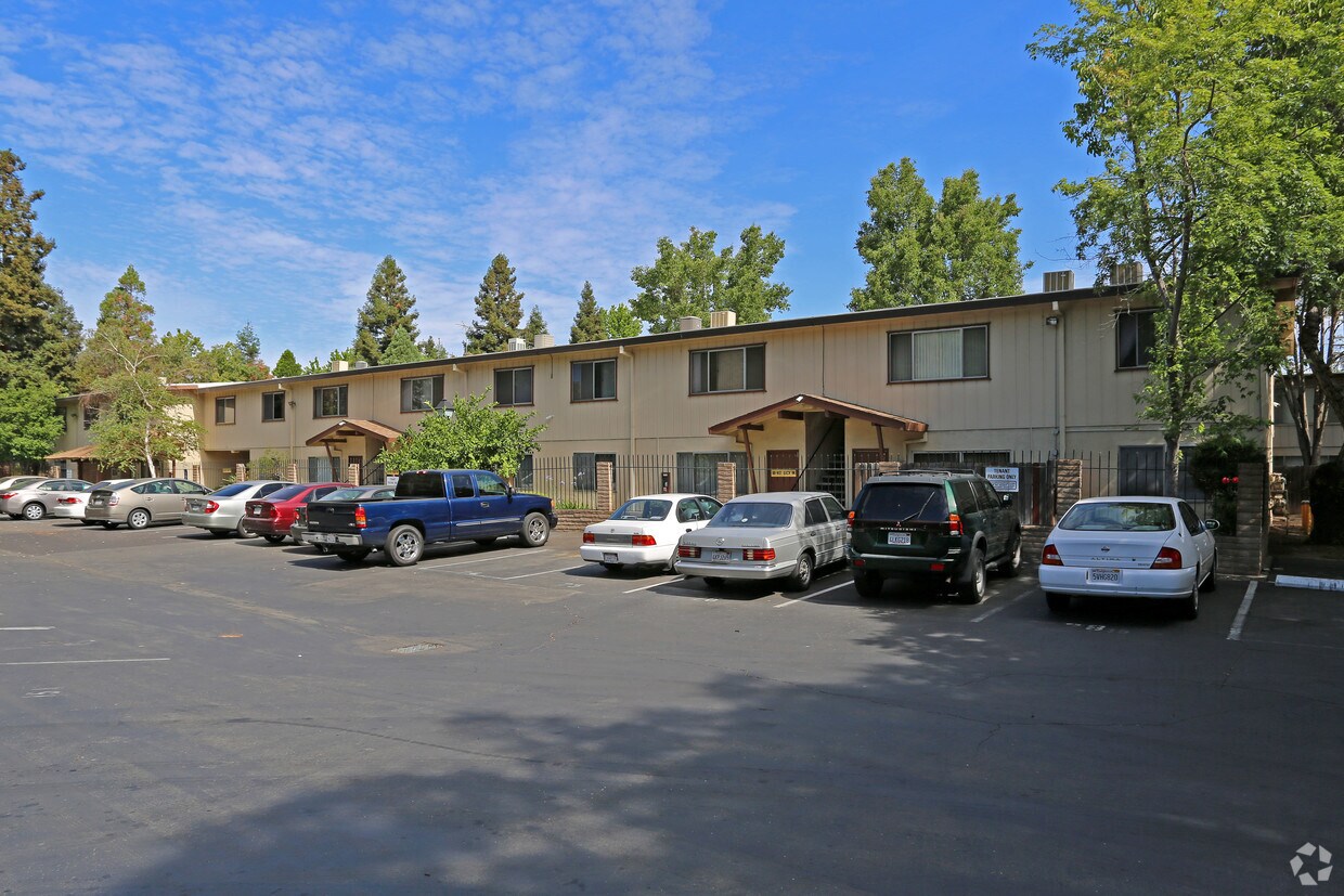 Foto del edificio - Northrop Woods