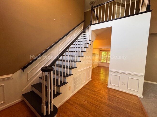 Building Photo - 102 Powder Mill Ct