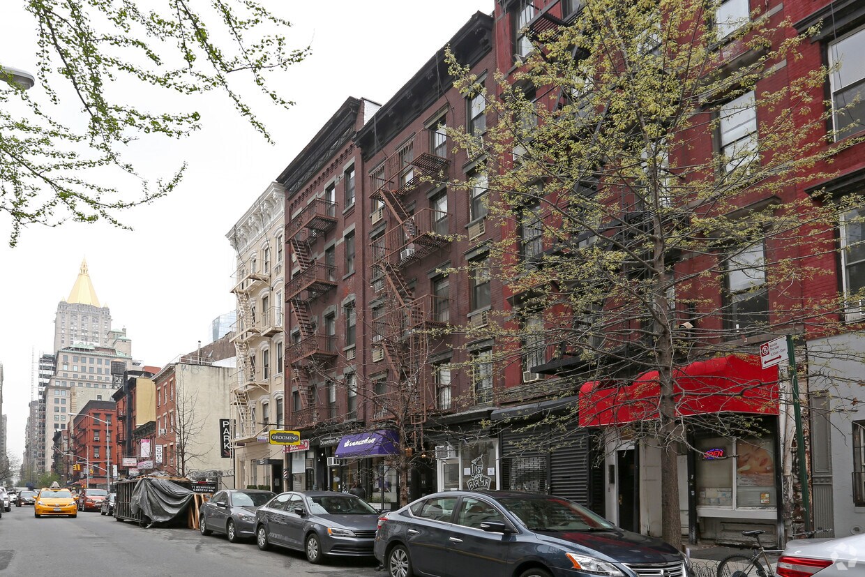 Foto del edificio - 217 E 26th St